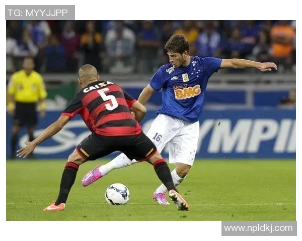 克鲁塞罗与弗拉门弋激战正酣谁能在这场巴西足球盛宴中胜出