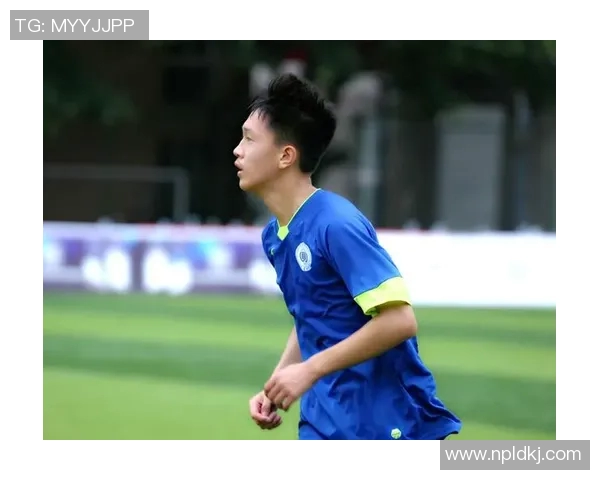 吴冠希带领球队再创佳绩展现出色球技与领导力的完美结合